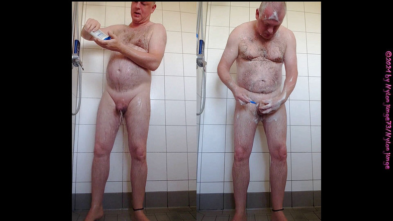 Carmen_Nylonjunge: Sám ráno ve sprše