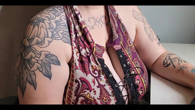 alucidfever: Office Friend Don't Mind You Looking