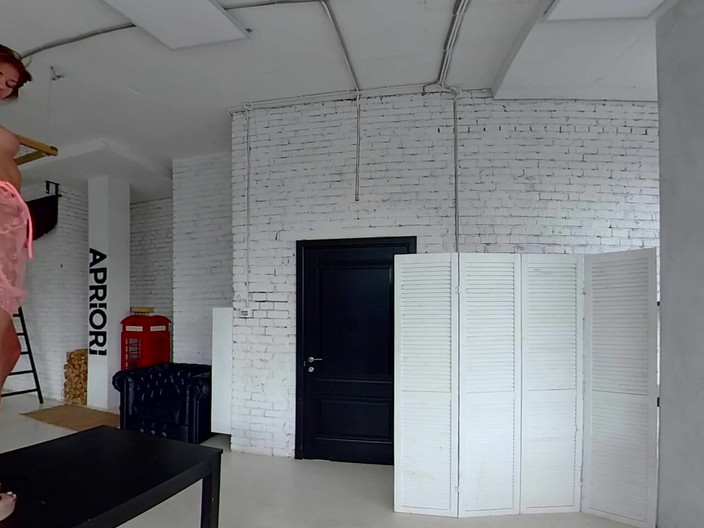 StasyQVR: Uptown Girl