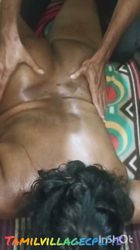 Ibu rumah tangga senja asal tamil dan tukang pijat bagian 3