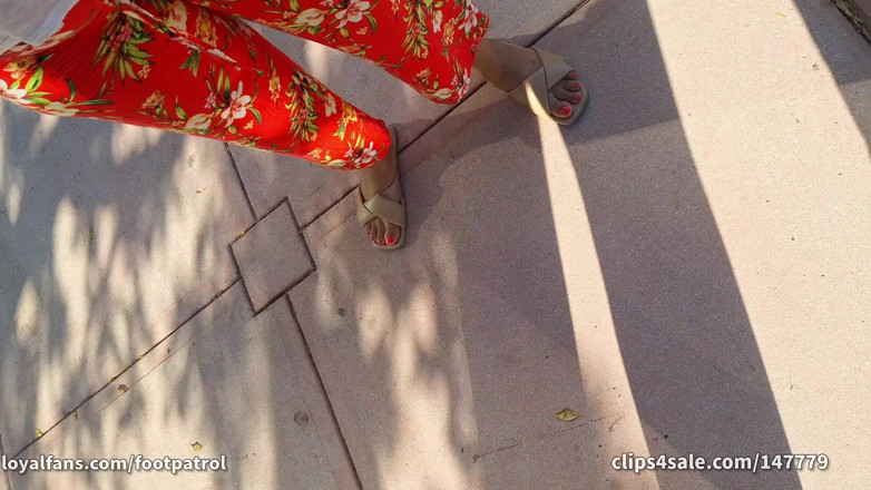 Foot Patrol: Путешествую мумией с Pretty Red's в Саут-Бич