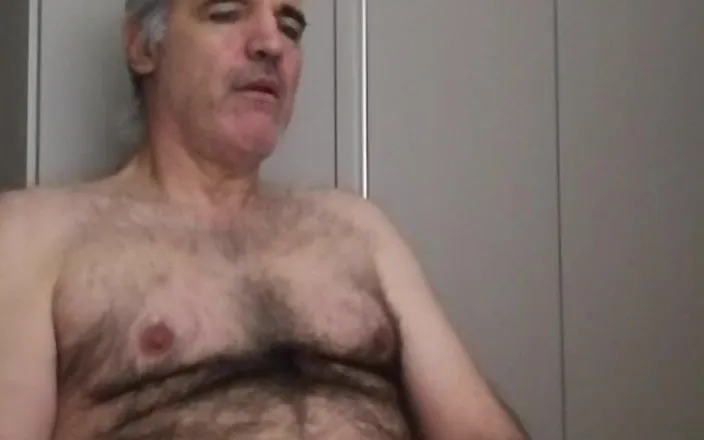 Setesesso7: You Love How Davide's Cock Wanks