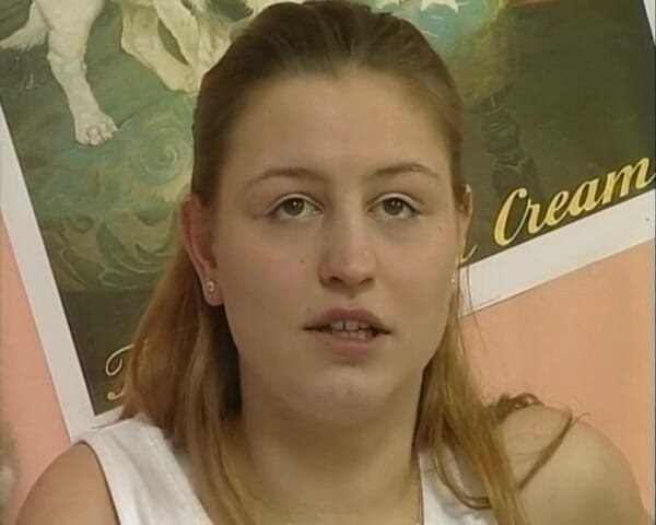 YOUR FIRST PORN: Tânără, proaspătă, sexy - Sabrina
