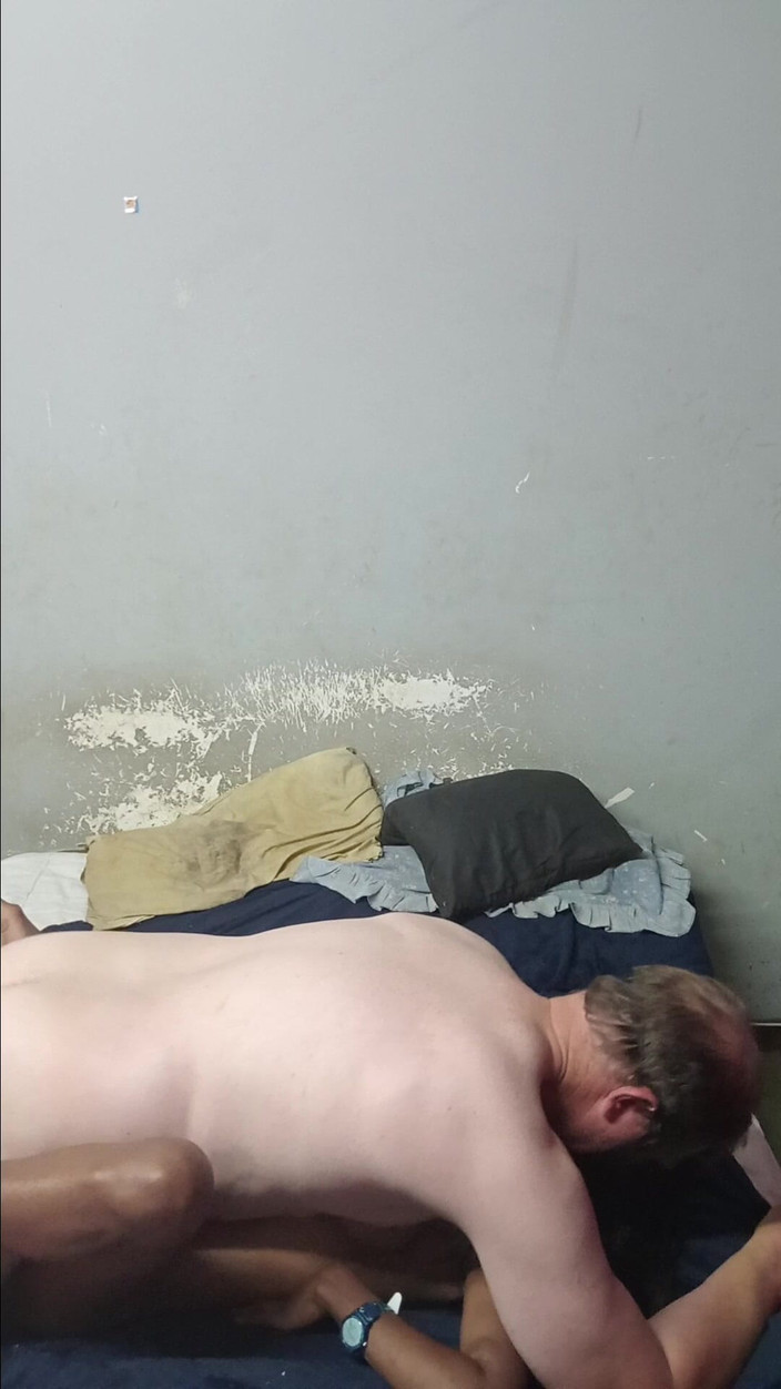 hothouse18xxx: 白人ハンク&amp;ブラック・スラットによる最もホットなミッショナリーフェラチオ