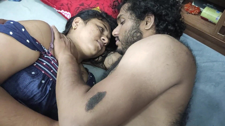 Vaigavarun45: Mallu betrügende ehefrau heißer romantischer sex mit ihrem freund, während...