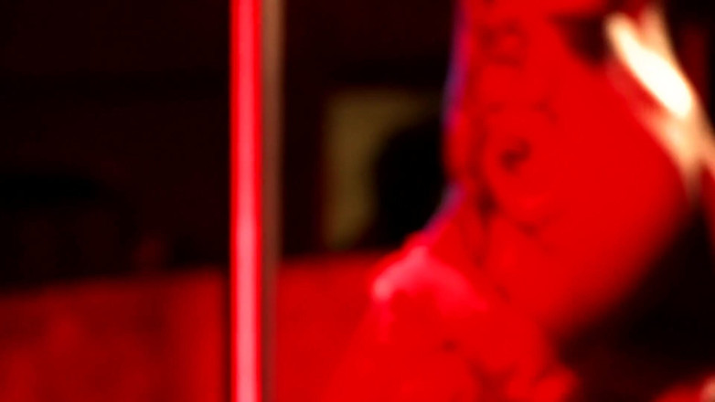 German Porn: Asijská holka dvojitá penetrace svalnatými hřebci