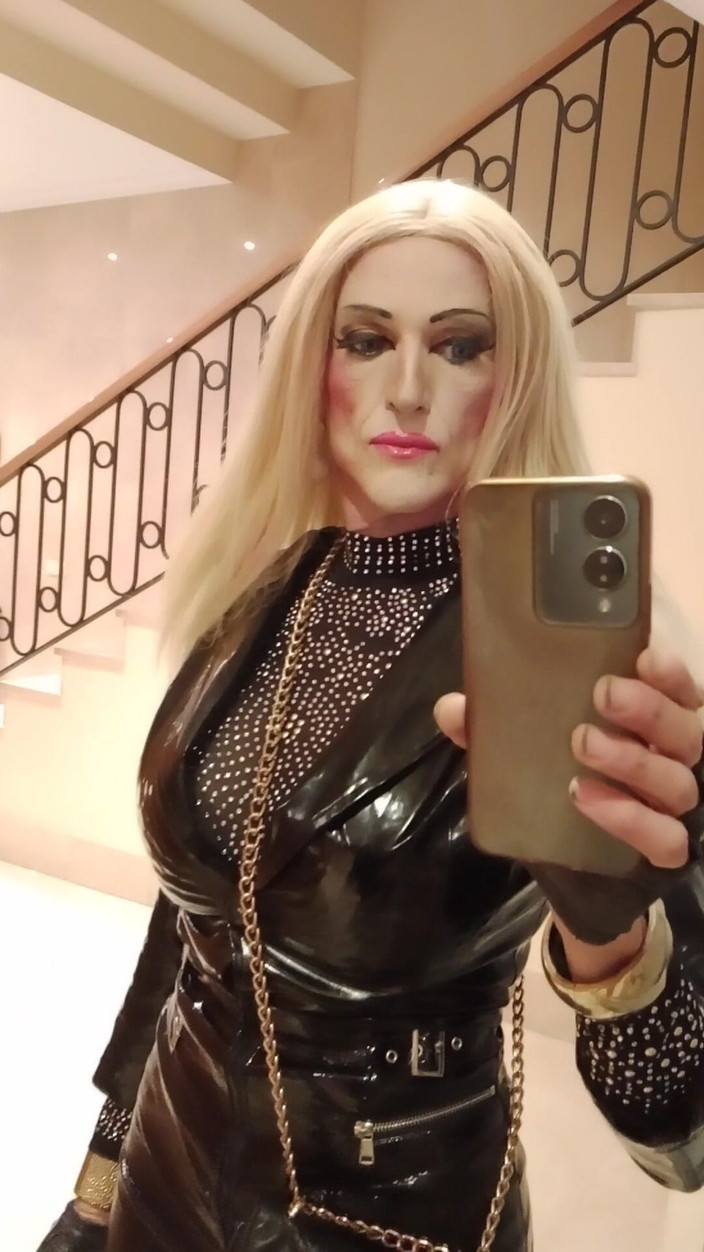 Tatiana Zorrita: Vinil 2