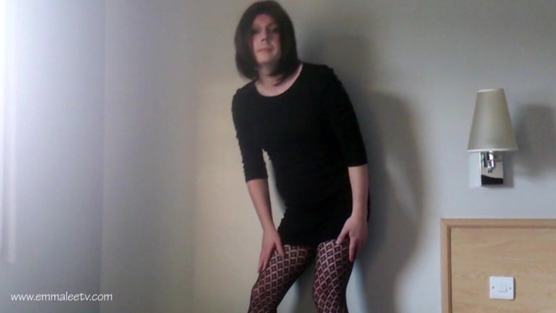 EmmaLeeTV - Nylon Fetish Tranny: Tranny Emma Lee mönstrad strumpbyxor kuk utbuktning
