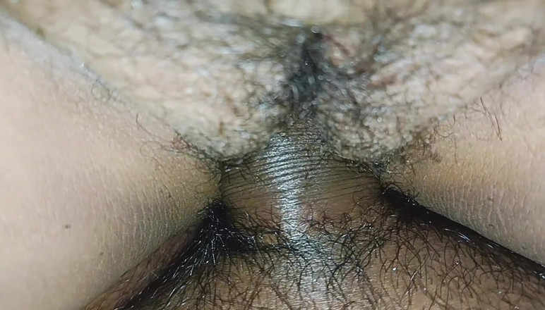 Asslove: Amigo da fama indiana