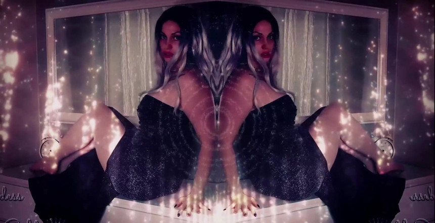 Goddess Misha Goldy: Știu că unora dintre voi jalnice mici cururi le place...