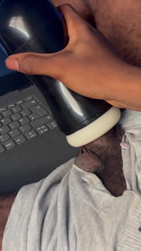 Curtindo meu brinquedo de enquanto assiste meu corpo bonito à minha namorada