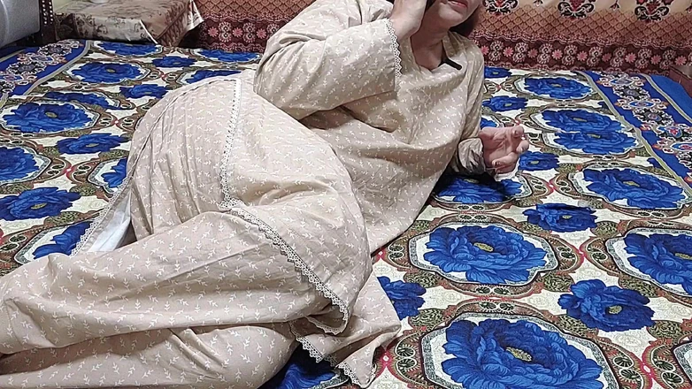 Pakistani CoupleX: Saali l’appelle pour son sexe, meilleure cowgirl chevauchant une desi...