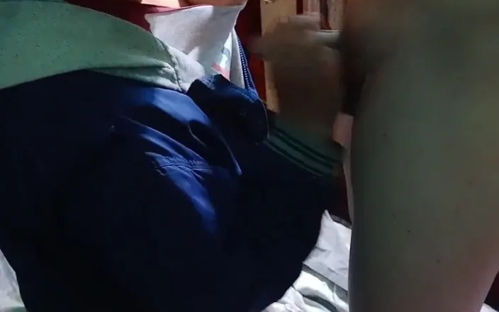 Fitcure1: Cold Morning, but My Girlfriend Sucks Me off with Her...