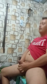 O benim odamdaki ateşli üvey baba başka bir şey- o yakışıklı ve onun da büyük bir yarağı var