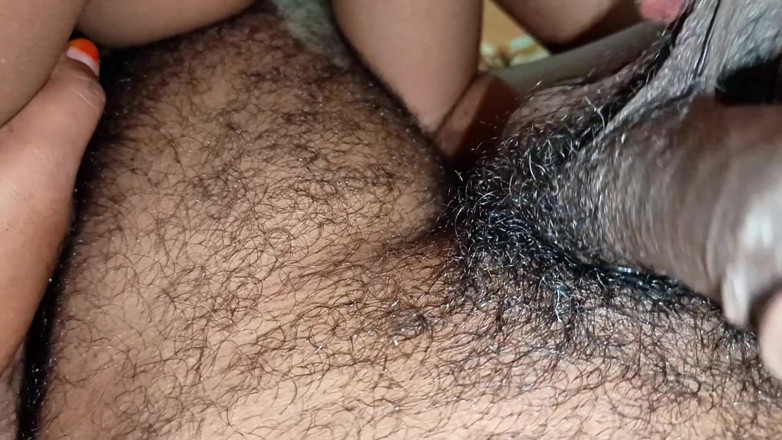 Indian69ExpressTM: Desi zwager Bhabhi Chudai seksvideo, zwager neukte zijn schoonzus heel...
