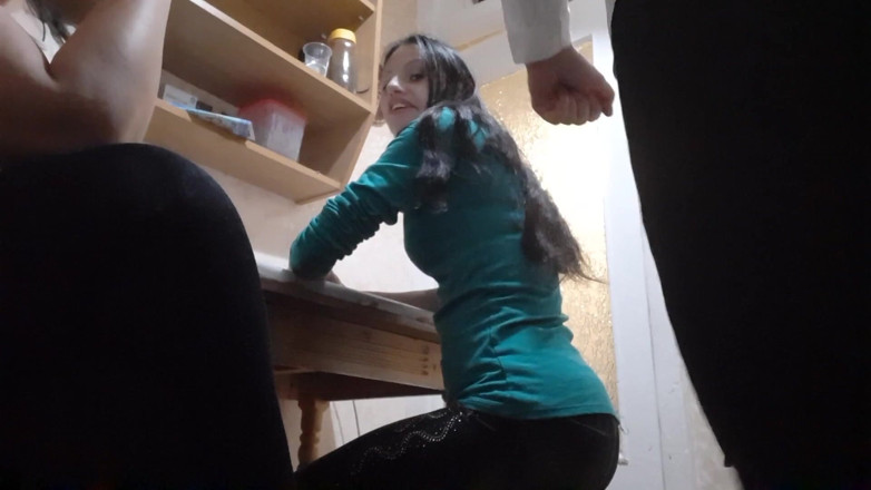 Lesbian-illusion: Un al treilea a venit la nostru plat și futai - iluzie...