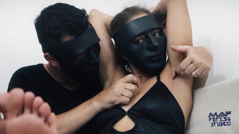 MAF fetish studio: Drapanie podeszw i pach