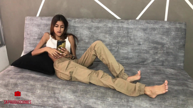 TUflacasex: Eu venho para casa de estudar super animado com muito...