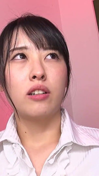 Akari Aizawa Obsesionada Con La Nariz De Kanon Momojiri - Fetiche Lésbico