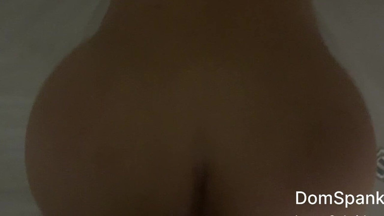 RealDomSpank: Awek Thai Asia berpantat besar dikongkek keras dan dia pancut...