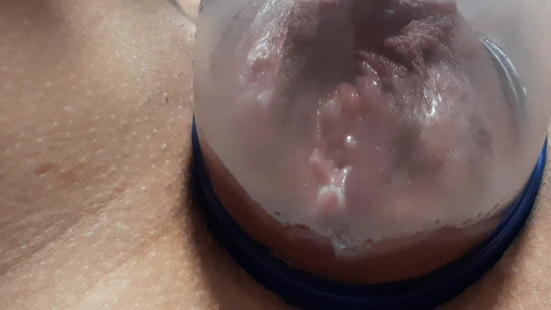 Danaxmuscles: Lồn khổng lồ được bơm đầy tuyệt vời