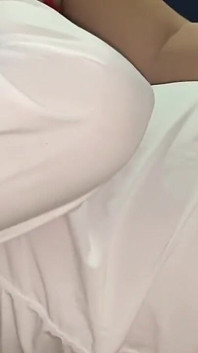 I Got a Sexy Stepmother with Big Breasts to Give Me a Handjob While She Breastfed Me, She Made Me Ejaculate Quickly Because of H