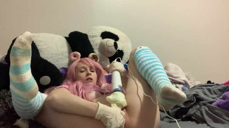 EmoDream1998: Orgasmen mit handschuh stopfen