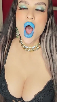 Stepmom Is Back and Makes You Love Her Forever with an Aggressive Kisses and Cleavage Worship