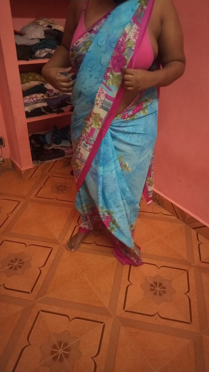 Priya aunty: Saree Wearing for Next Shoot