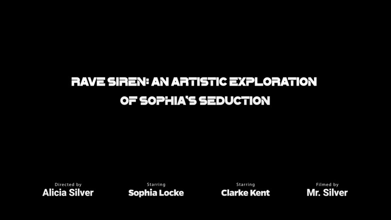1111CustomsXXX: Rave Siren: Una Exploración Artística De La Seducción De Sophia