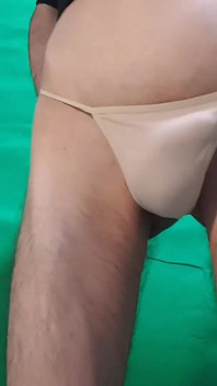 Pele colorida g-string experimentar