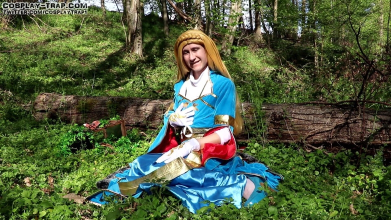 RosalinaxGirl: Zelda frisky forest frolic tuzak cosplay