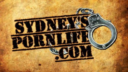 Sydneys porn life: Onu iki kez nasıl boşaltacaklarını biliyor!