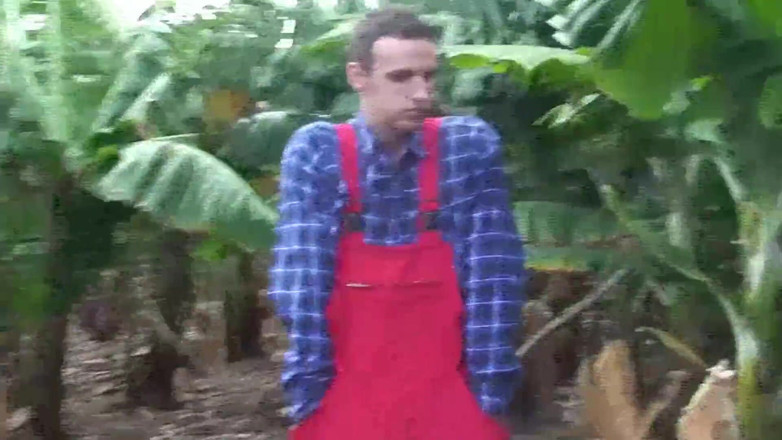 German amateur - 100% German hardcore videos: Fantastická holka poskakuje na velkém a tvrdém dongu chrápka