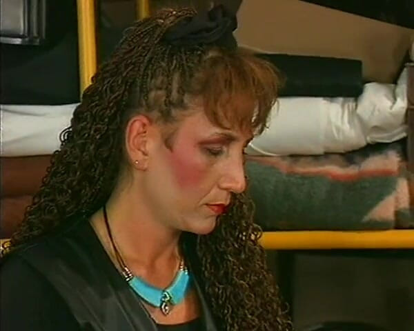 90s Lesbian sex: Pepek berkrim meleleh panas #3