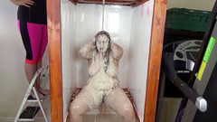 Gunked up girls: Mucky pup owsianka tankgazm