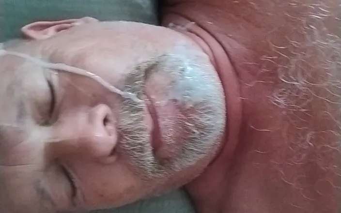 Mozzbear: Cumshot