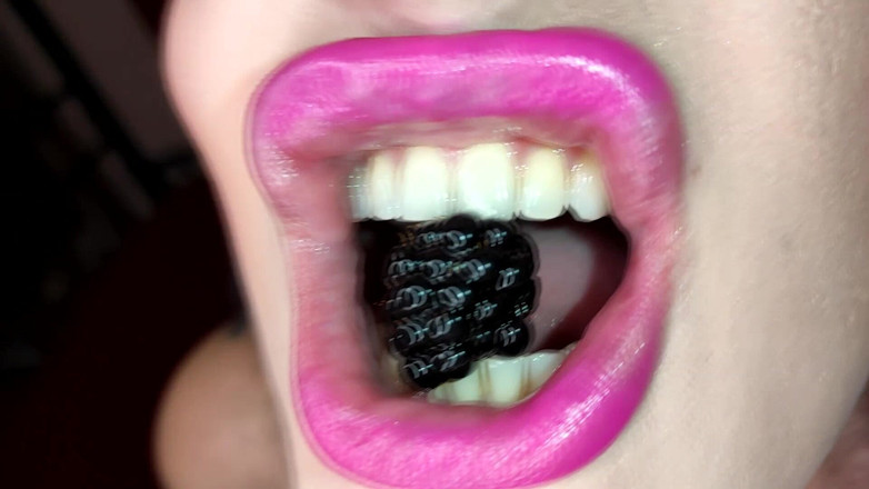 Princess18_: Mouth Tour