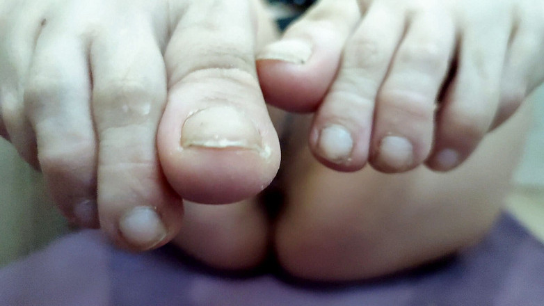 Erica Sweet: Prstový fetiš a kundička, zadek