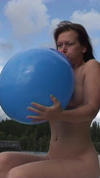 Blow2popp голий на озері