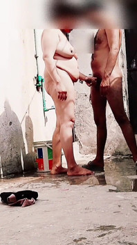오늘 정말 내 보지 따먹히는 것 같은 느낌이 들었지만, 조금 안으로 들어갔을 때 아파