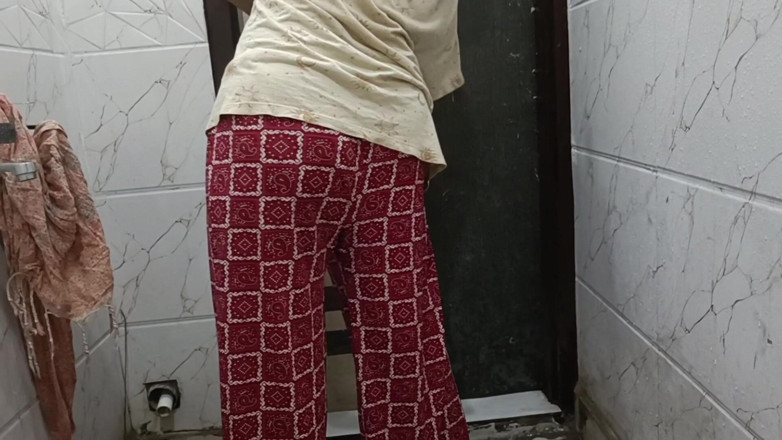 Sexgarl84: patni baathroom seks indiya