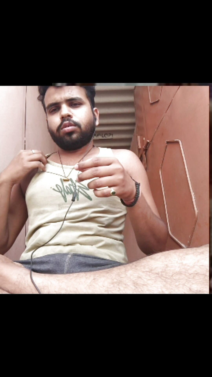 IsmaatDeva: Video thủ dâm một mình 4