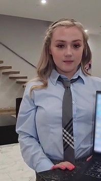 我的秘书从来没有像我丰满的继女一样骑我的鸡巴！