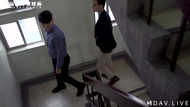 ModelMedia Asia: MD-0224 Ética familiar/desejo de corno do marido