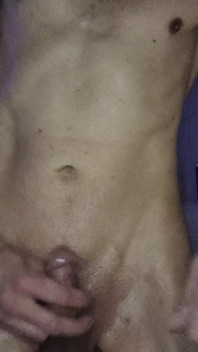 Membelai, mengocok, bermain anal, dan muncrat di bak mandi