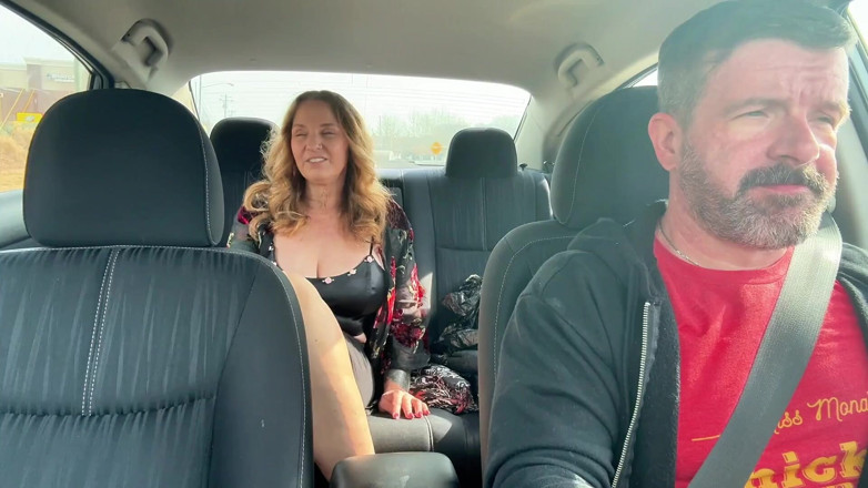 Molly McSquirts: Uber Driver Fucks Me in My Driveway