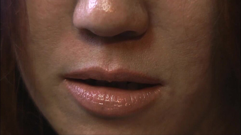 Evangelines Fetish: Eves rossetto nudo con gloss (primo piano)