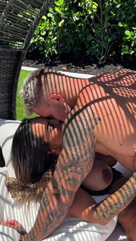 Filoufitt and Essy Gotback Hot Public Sex and Massive Cumshot