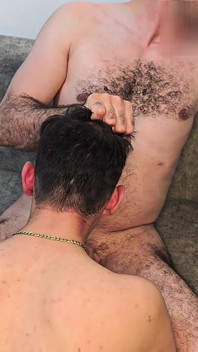 Monster kommt massiv in dünner sissy-schlampe - riesiger interner creampie